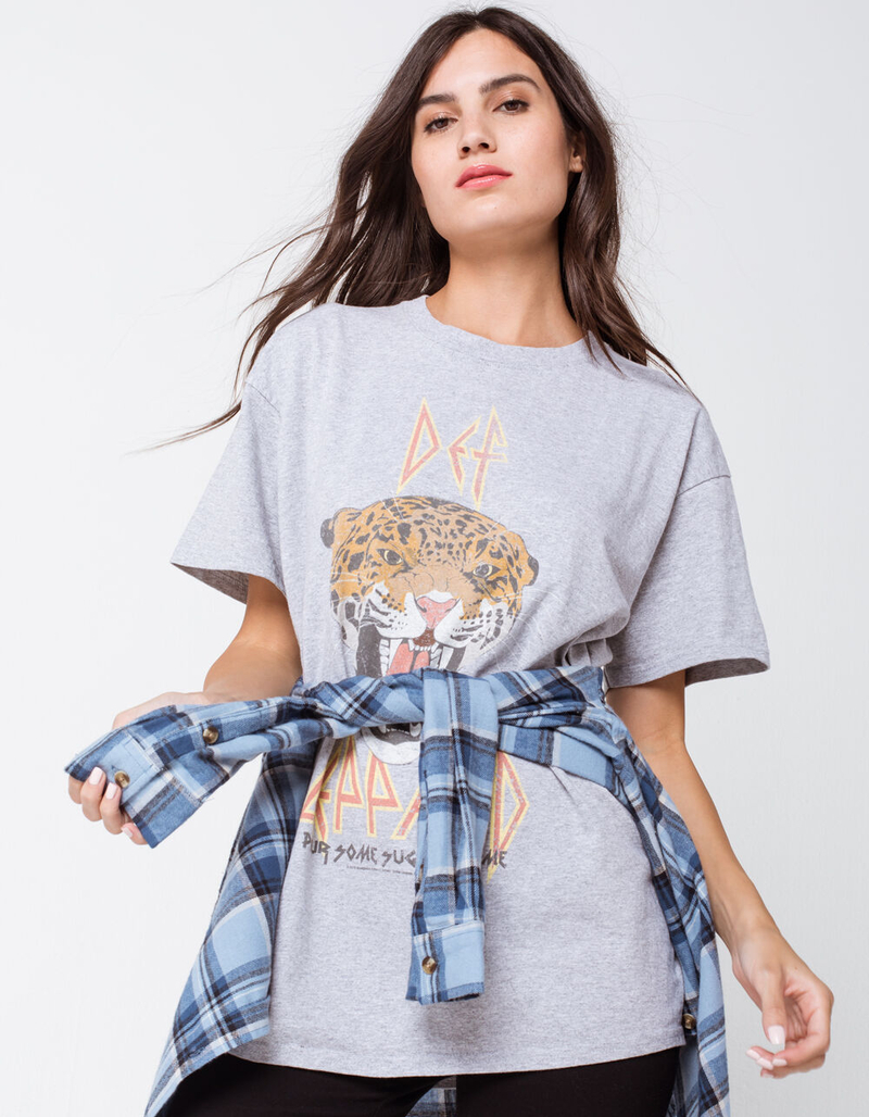 THE VINYL ICONS Def Leppard Cheetah Womens Tee image number 0