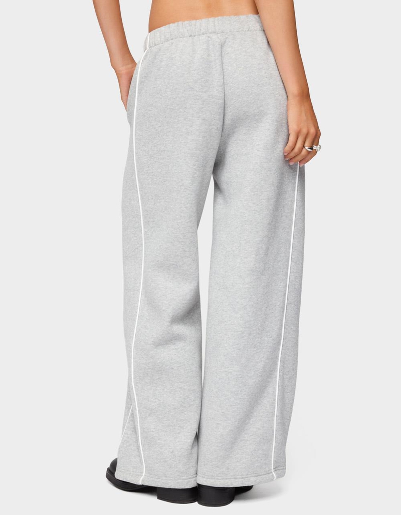 EDIKTED Petite Autumn Sweatpants image number 2