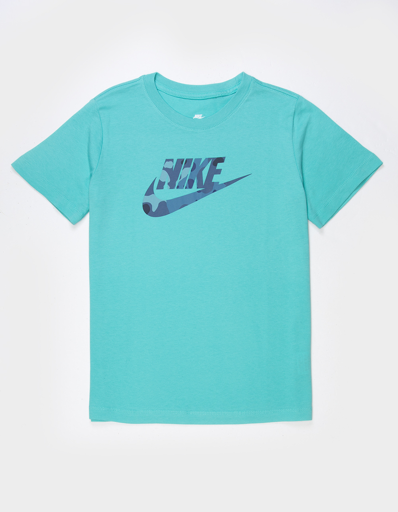 NIKE Sportswear Club Essential Camo Boys Tee image number 1