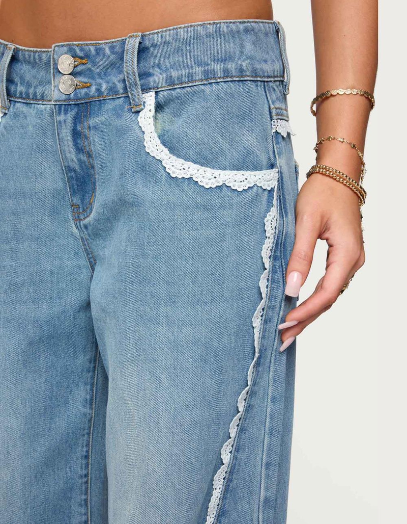 EDIKTED Alisha Lacey Low Rise Jeans image number 4