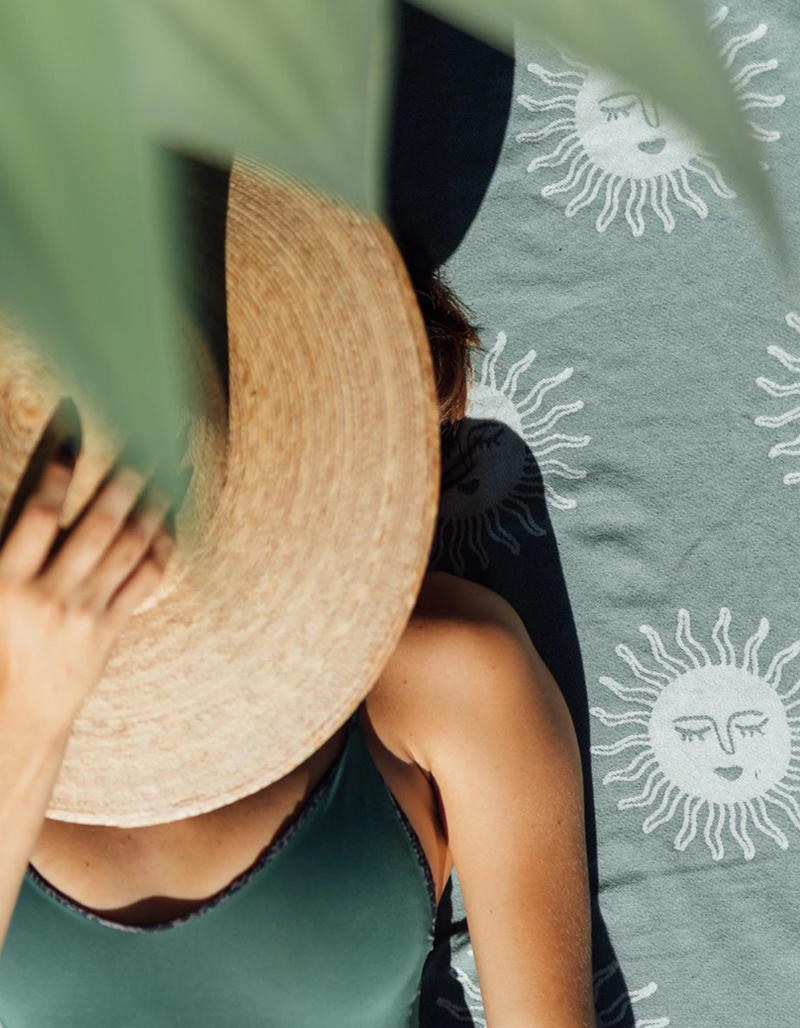 SLOWTIDE Slowburn Throw Blanket image number 4