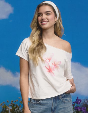 FULL TILT Plumeria Womens Off The Shoulder Tee Primary Image