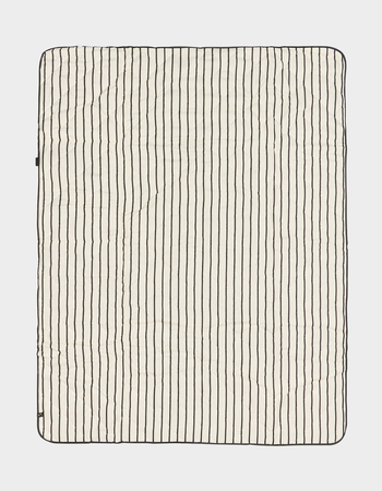 SLOWTIDE Koko Packable Picnic Blanket Primary Image