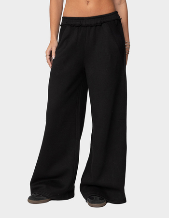 EDIKTED Kori Oversized Sweatpants Primary Image