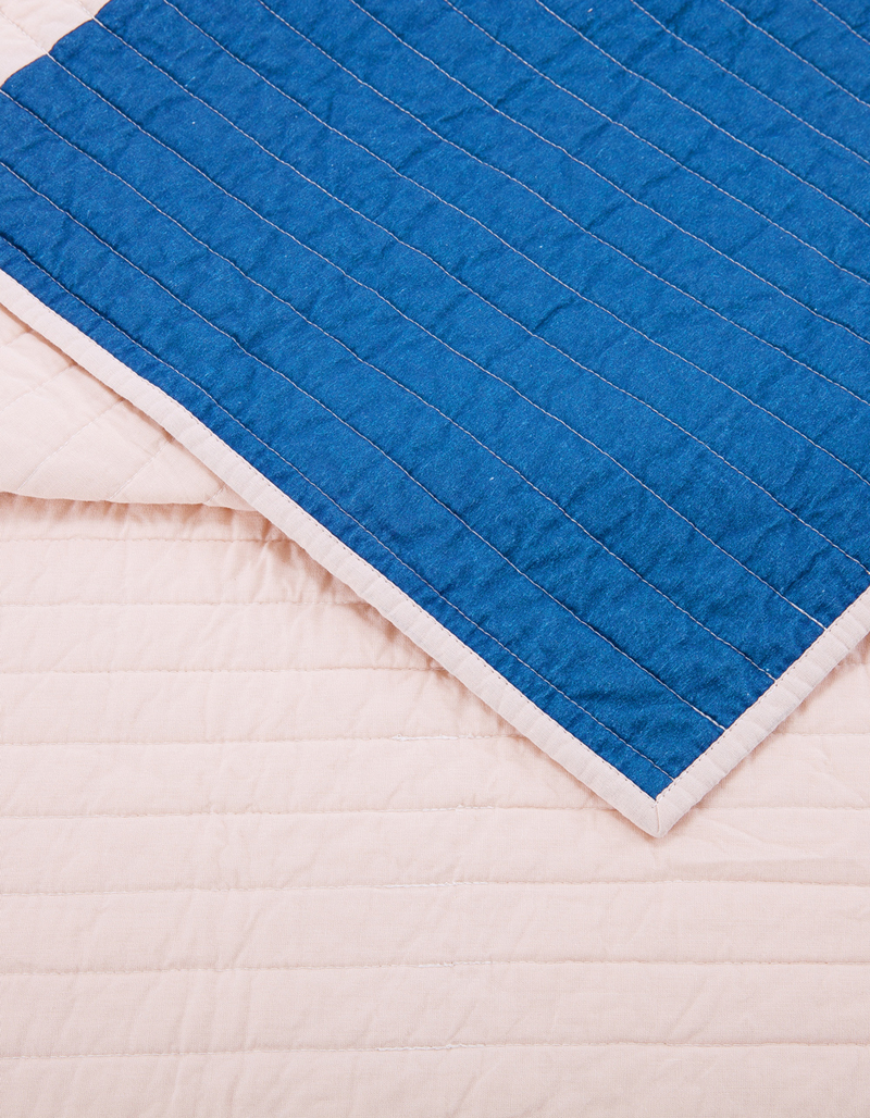 Modshapes Twin Quilt Set image number 4