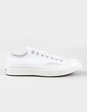 CONVERSE Chuck 70 Low Top Shoes Primary Image