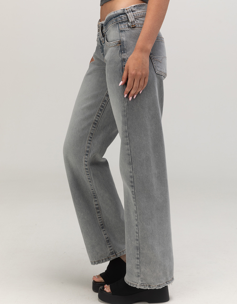 BDG Urban Outfitters Kayla Low Rise Slouchy Womens Boyfriend Jeans image number 2
