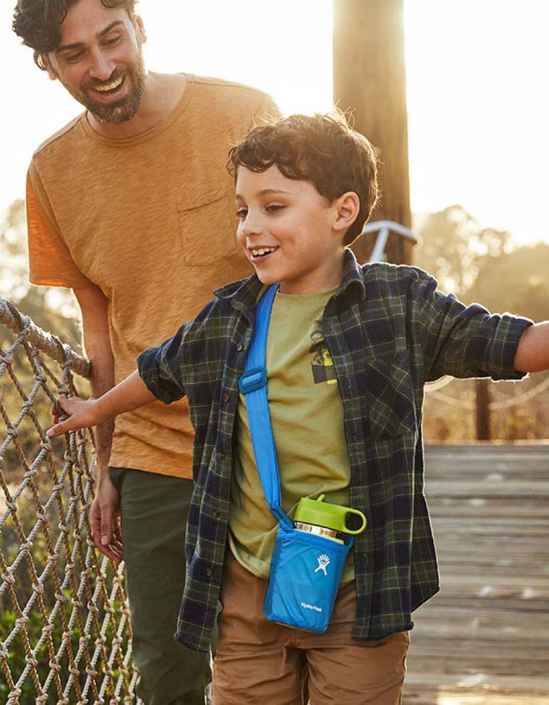 HYDRO FLASK Kids Packable Bottle Sling image number 4