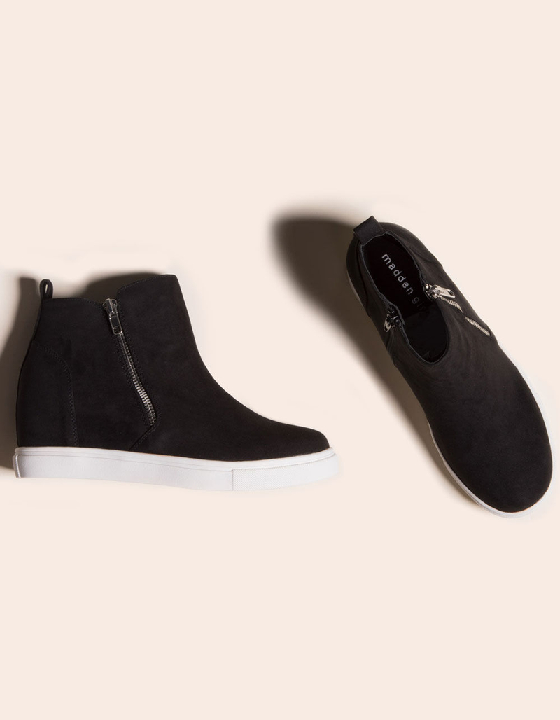 MADDEN GIRL Piperr Black Womens Wedge Shoes image number 1