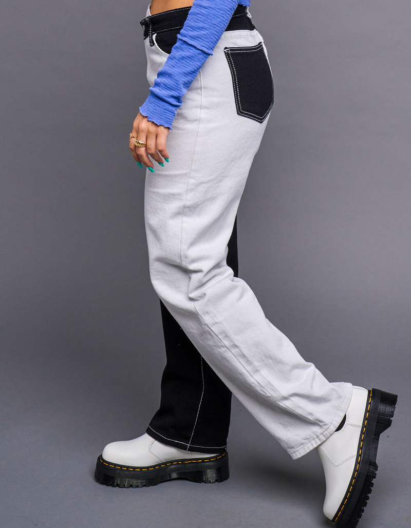 TRUEWRLD Colorblock Offset Waist Womens Pants image number 2