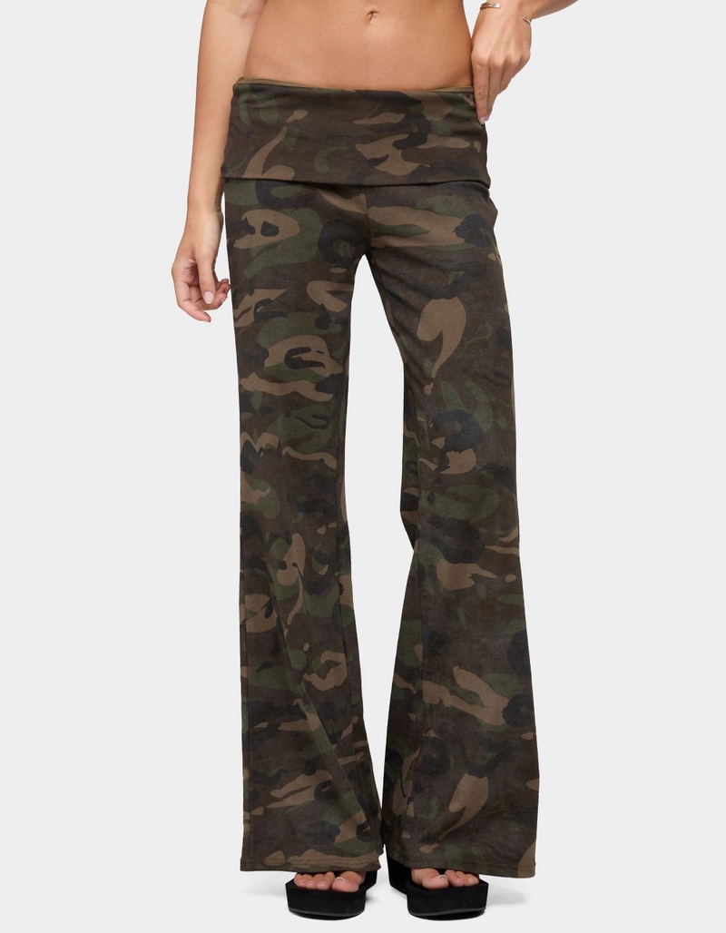 EDIKTED Lumielle Camo Wide Leg Foldover Pants image number 0