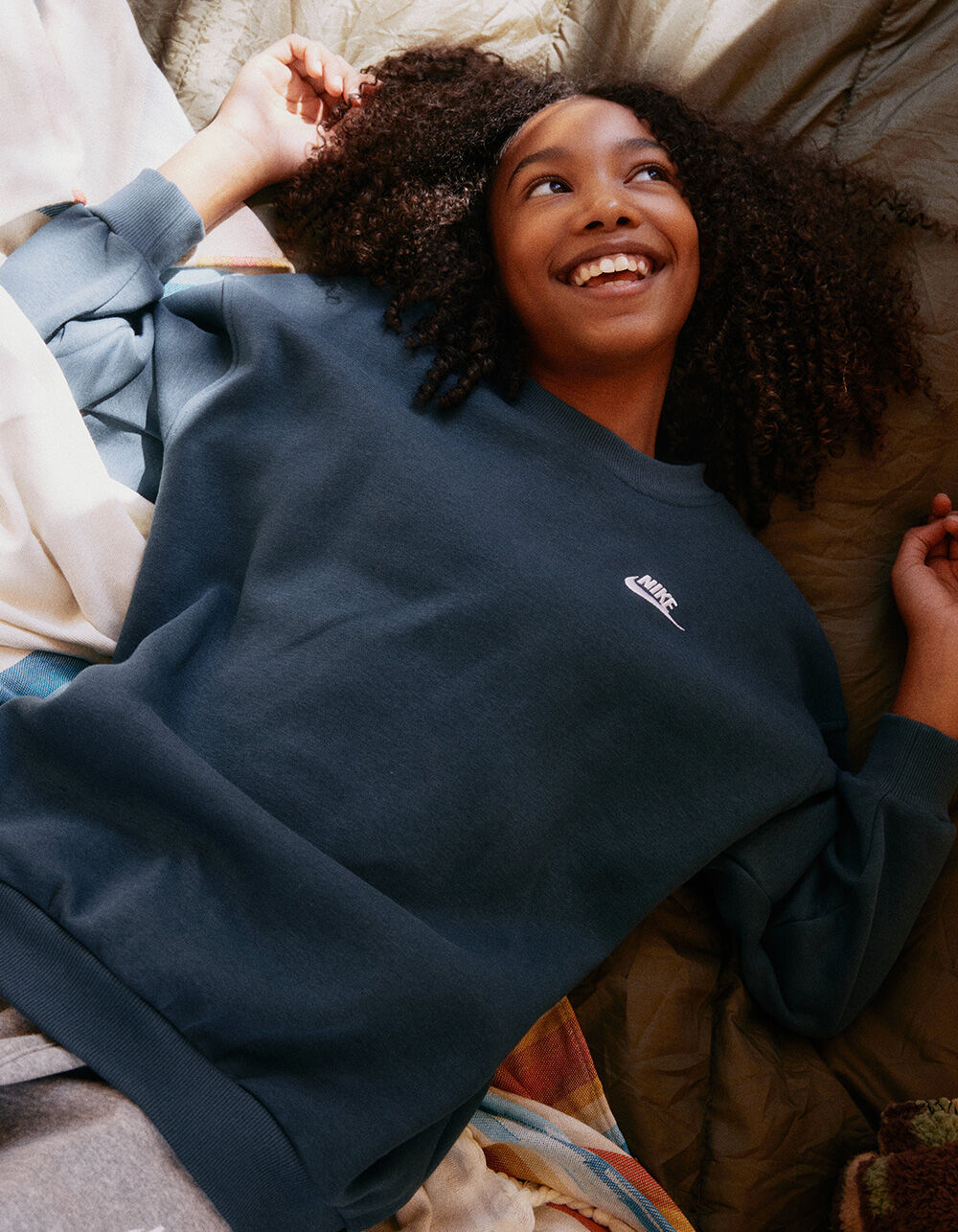 NIKE Sportswear Club Fleece Girls Sweatshirt - FOREST | Tillys