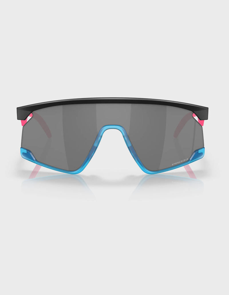 OAKLEY BXTR Sunglasses image number 1