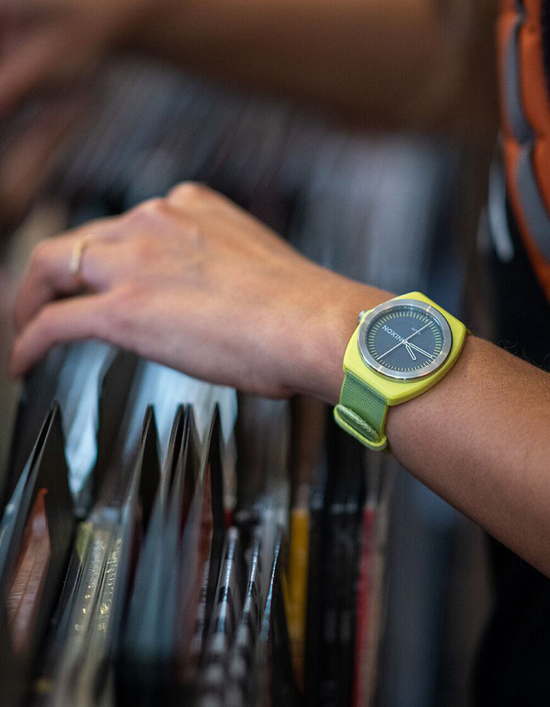 NIXON Light Wave Citrus Watch image number 4