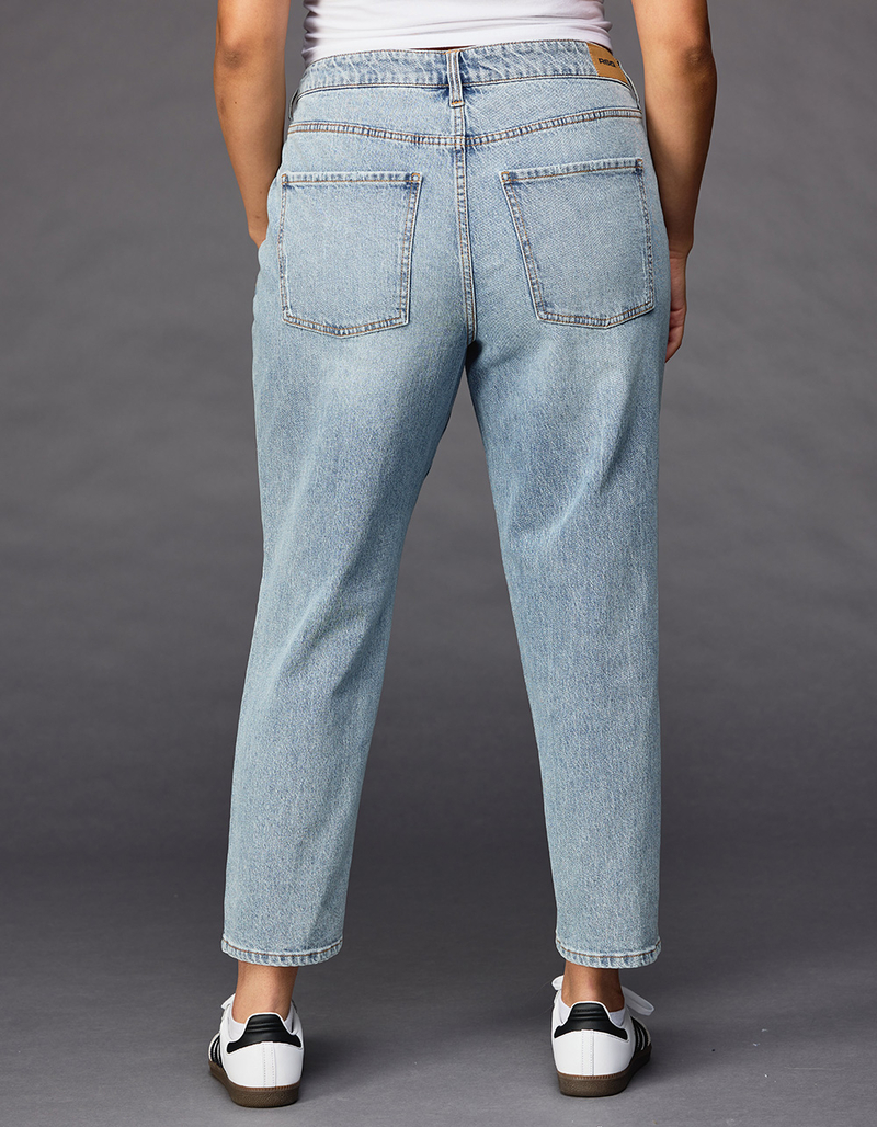 Mid Rise Ankle Straight