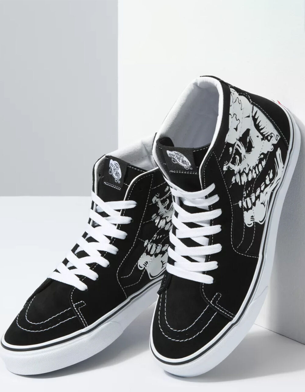 VANS TM Glow Skulls Sk8-Hi Shoes - BLACK/WHITE | Tillys