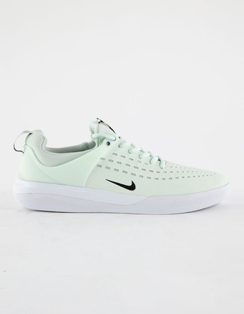 NIKE SB Zoom Nyjah 3 Mens Shoes Primary Image
