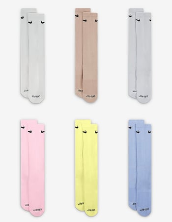 NIKE Everyday Plus Cushioned 6 Pack Crew Socks NIKE Everyday Plus Cushioned 6 Pack Crew Socks Primary Image