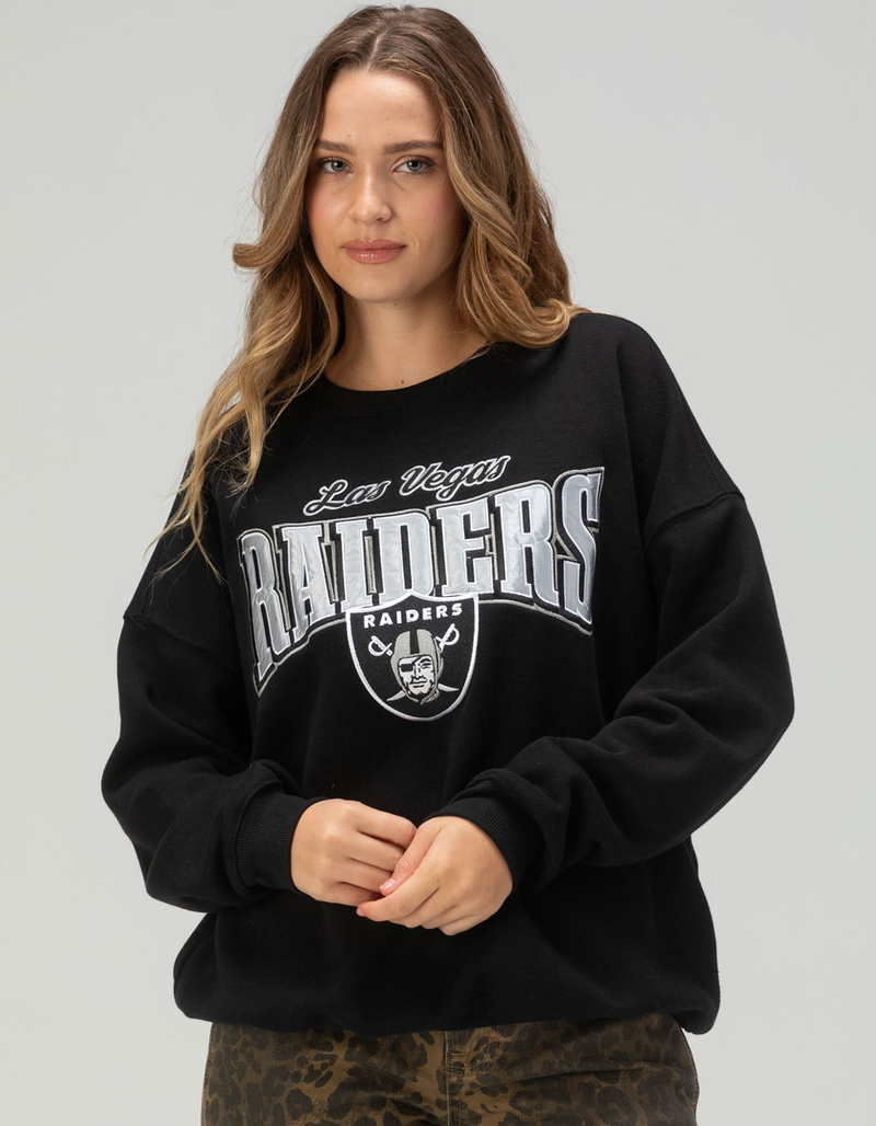 LAS VEGAS RAIDERS Womens Crewneck Sweatshirt image number 0