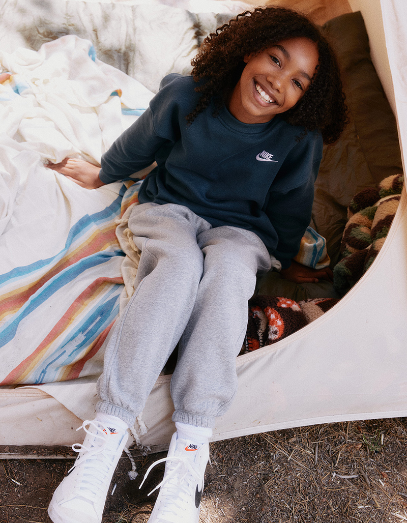 NIKE Sportswear Club Girls Oversized Fleece Joggers image number 0