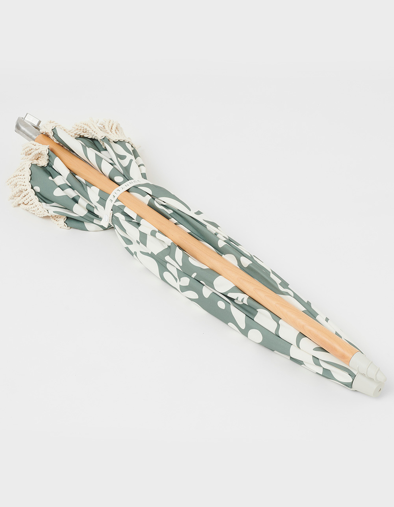 SUNNYLIFE The Vacay Luxe Beach Umbrella image number 2