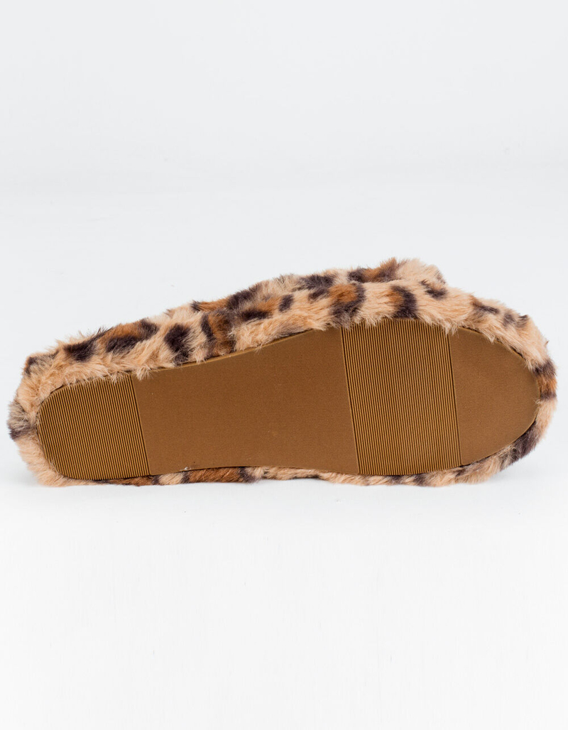 QUPID Faux Fur Womens Leopard Slide Sandals image number 4