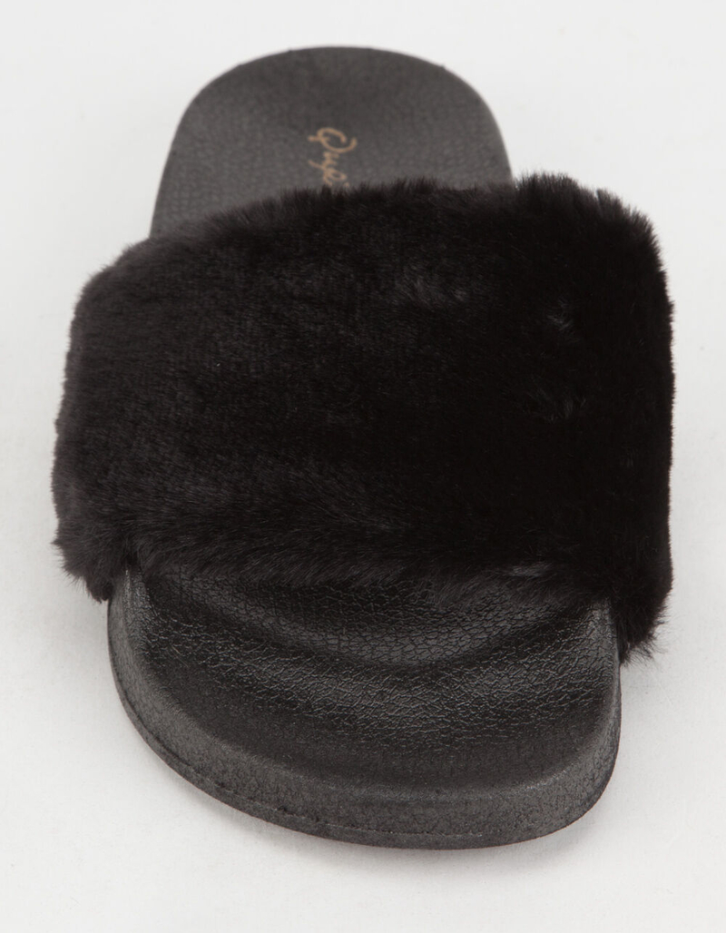 QUPID Faux Fur Black Womens Sandals image number 4