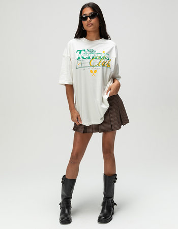 NIKE Sportswear GFX Womens Oversized Tee Alternative Image