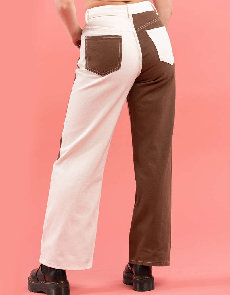 TRUEWRLD Colorblock Womens Jeans image number 3