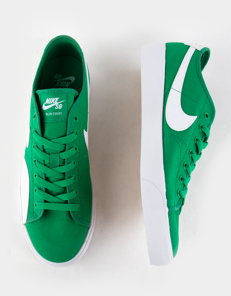 NIKE SB BLZR Court Skate Shoes image number 4
