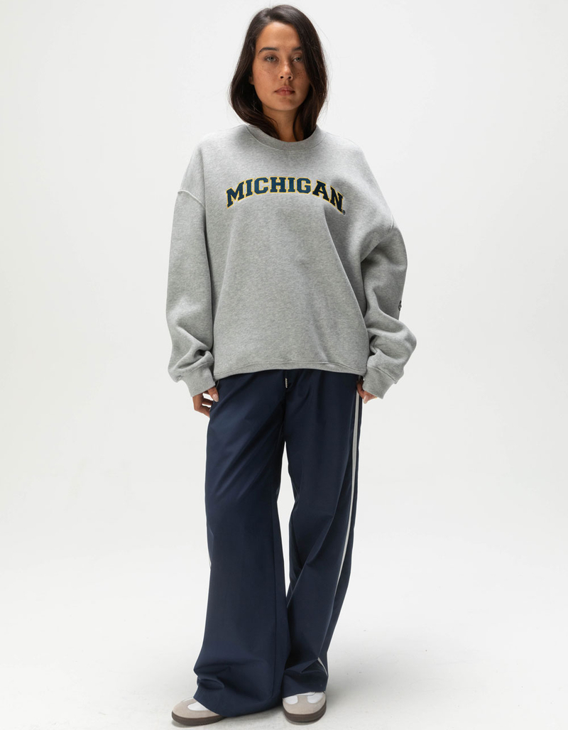 HYPE AND VICE University of Michigan Womens Crewneck Sweatshirt image number 1