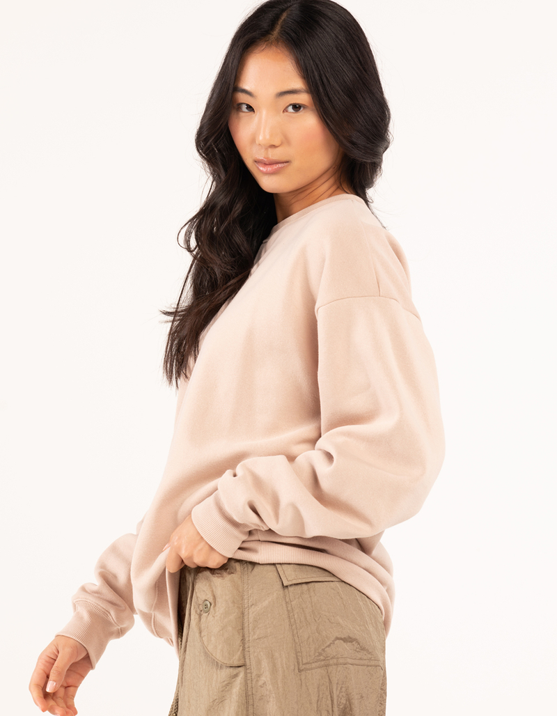 FULL TILT Essentials Womens Oversized Crewneck Sweatshirt image number 4