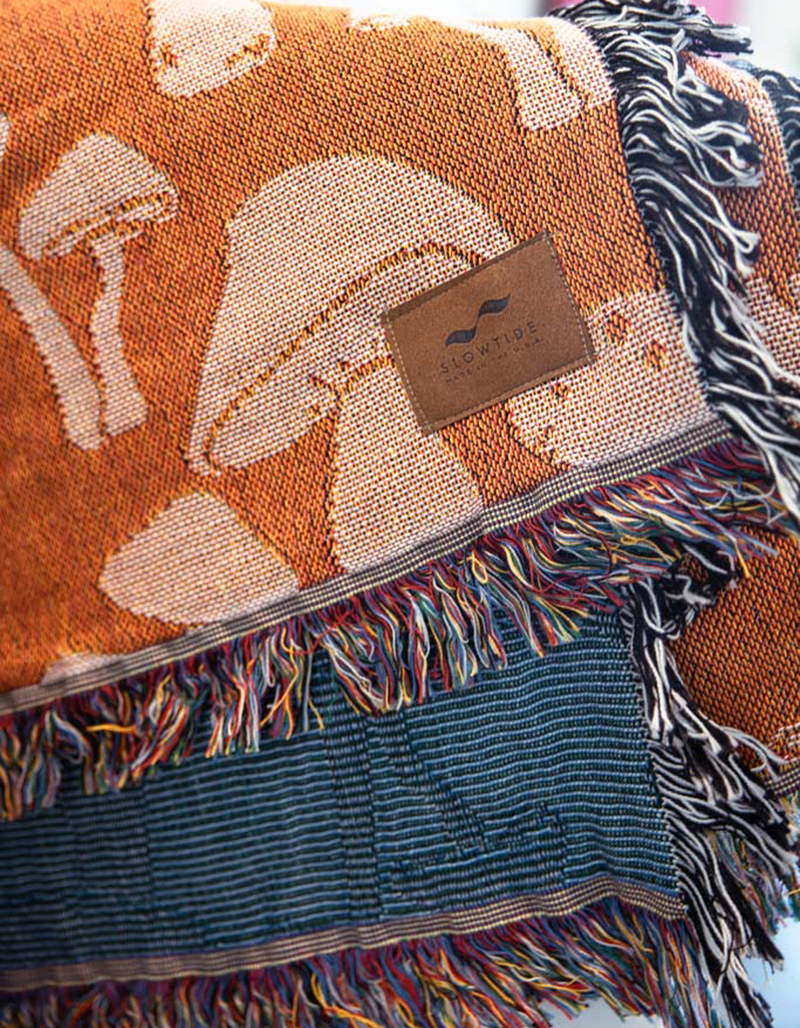 SLOWTIDE Mushroom Tapestry Blanket image number 6