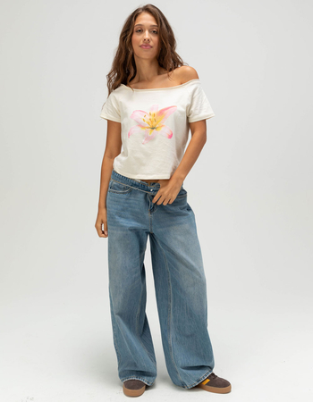 FULL TILT Lily Womens Off The Shoulder Top Alternative Image