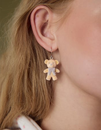 FULL TILT 6 Pack Bear/Cake/Heart Earrings Alternative Image