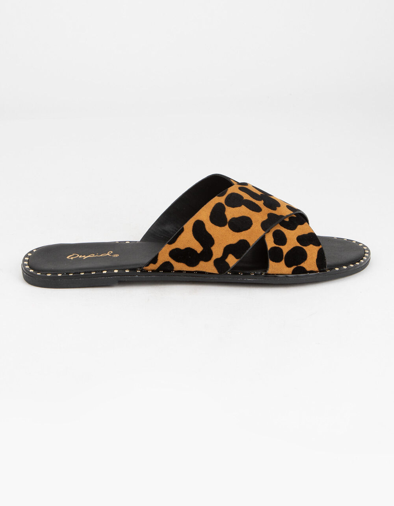 QUPID Criss Cross Womens Leopard Sandals image number 1