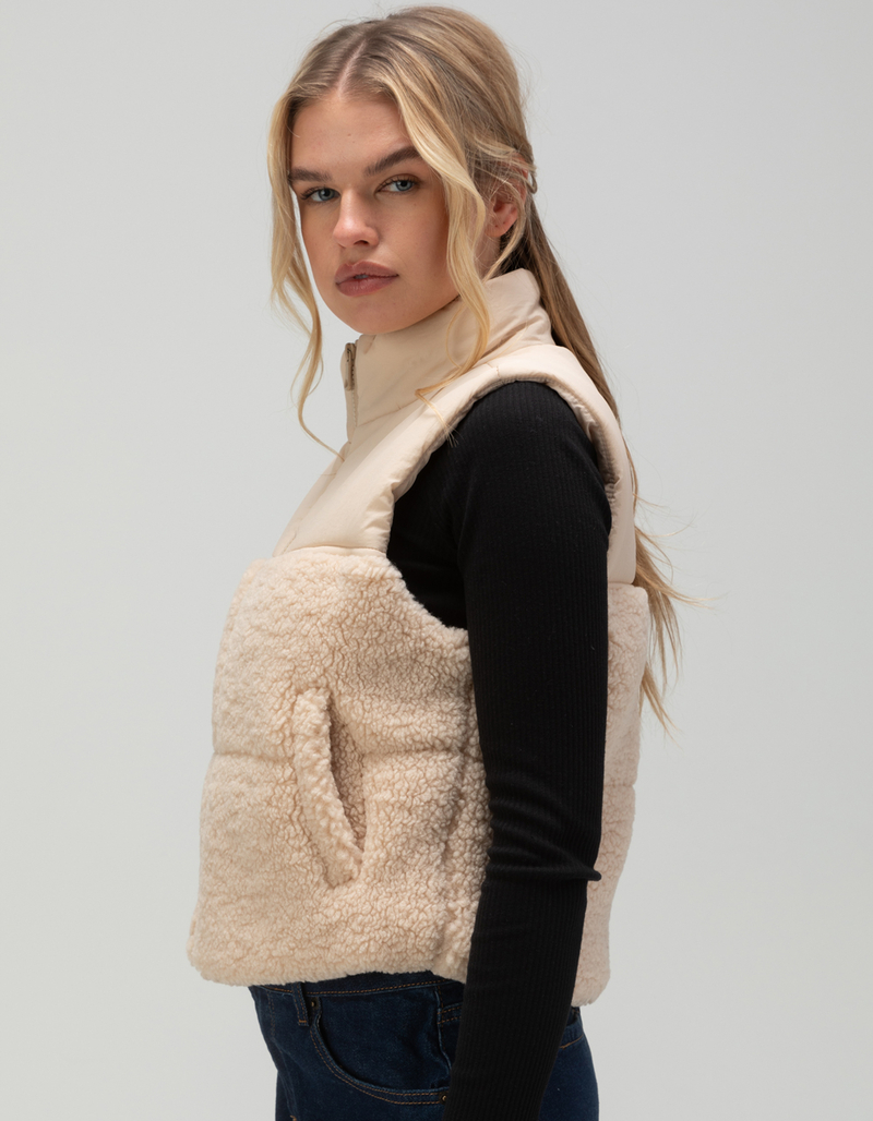 RSQ Womens Nylon Sherpa Vest image number 2