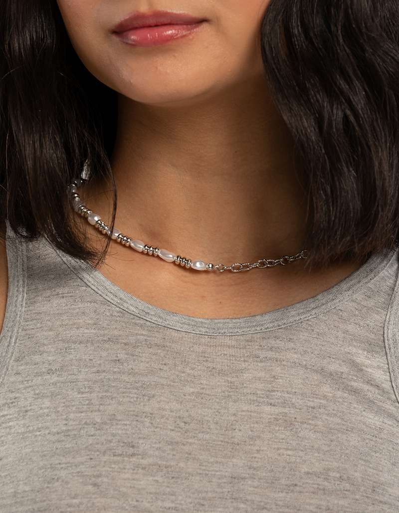 RSQ Half Pearl Texture Necklace image number 1