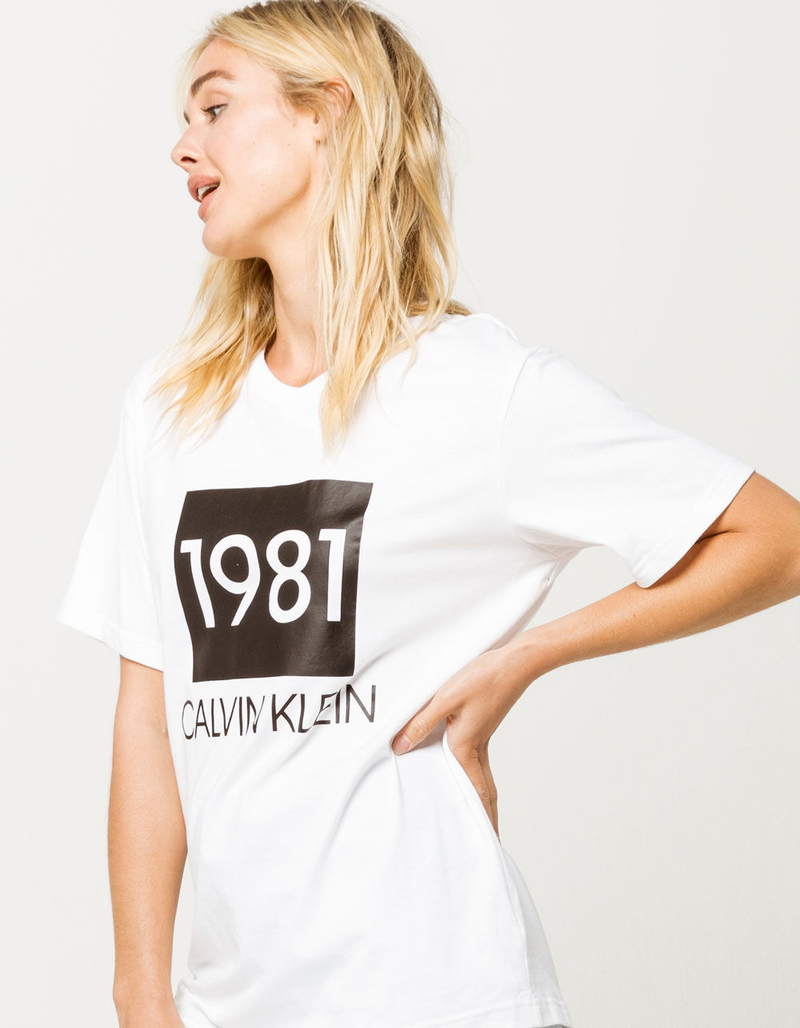 CALVIN KLEIN Bold Crew Neck White Womens Tee image number 1