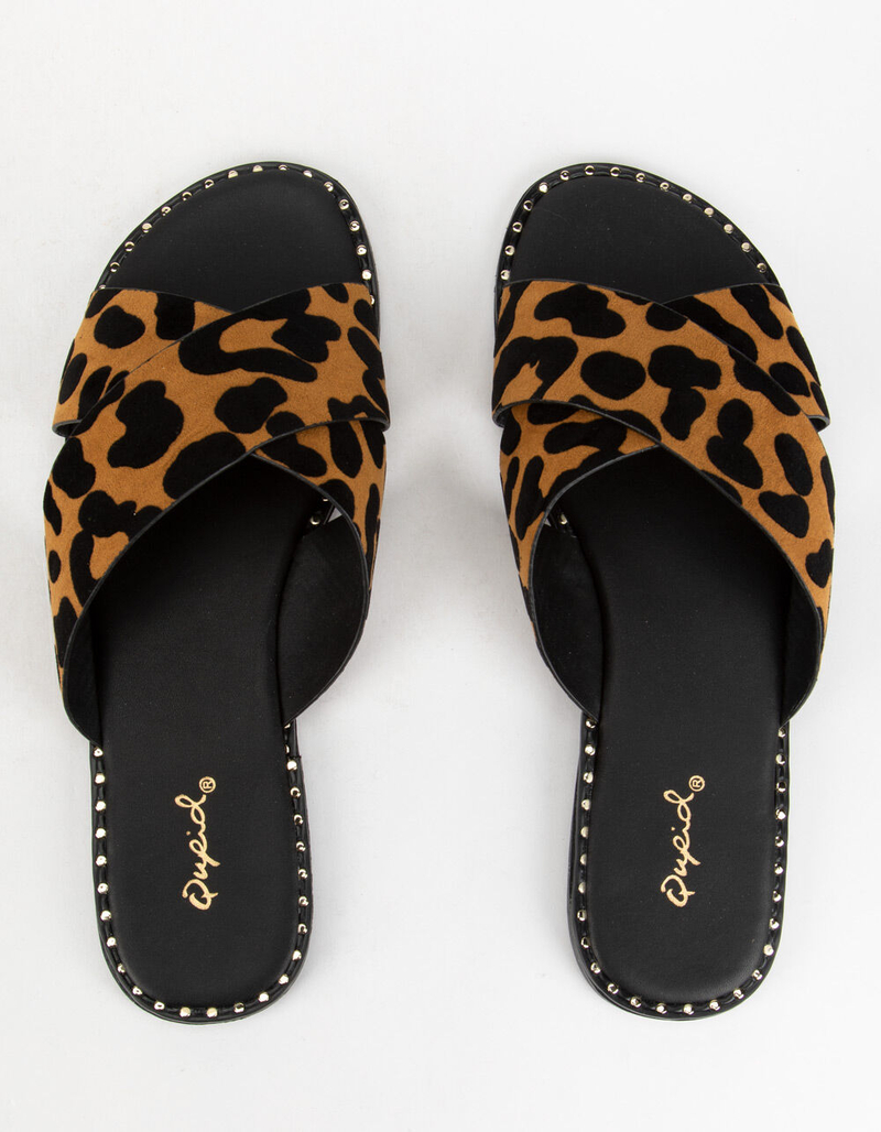 QUPID Criss Cross Womens Leopard Sandals image number 4