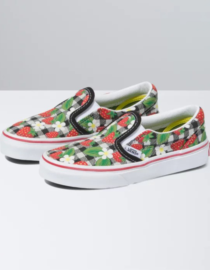 VANS Strawberry Gingham Girls Classic Slip-On Shoes image number 0
