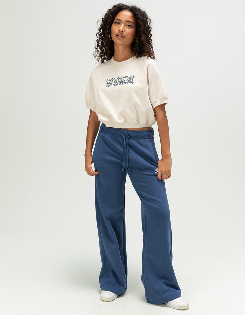 NIKE Sportswear Womens Loose Short Sleeve French Terry Crewneck Sweatshirt image number 1