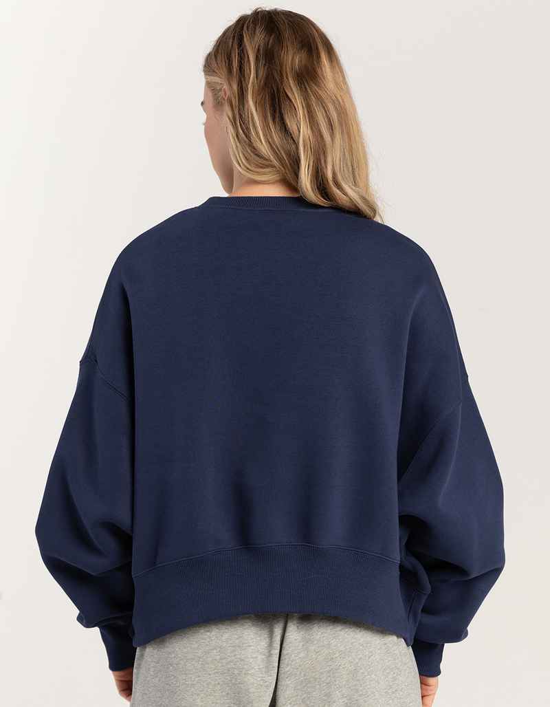 NIKE Sportswear Womens Oversized Crewneck Sweatshirt image number 2