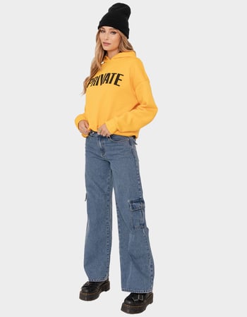 EDIKTED Deliah Low-Rise Cargo Jeans Alternative Image