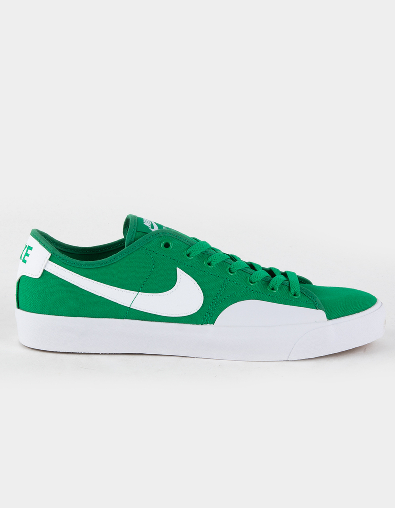NIKE SB BLZR Court Skate Shoes image number 1