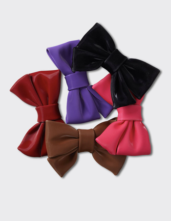 CROCS Solid Romantic Bow 5 Pack Jibbitz™ Charms Primary Image