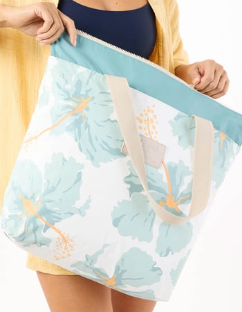 ALOHA Collection Day Tripper Taha'a Tote Bag Alternative Image