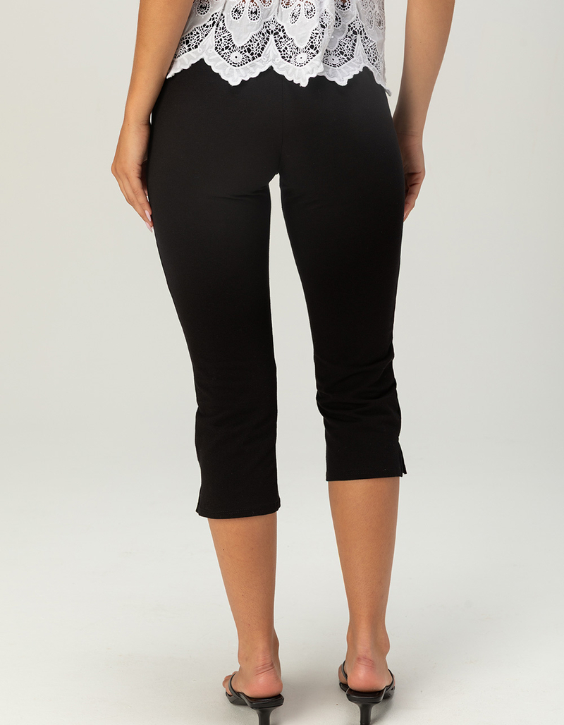 TILLYS Basic Womens Capri Pants image number 4