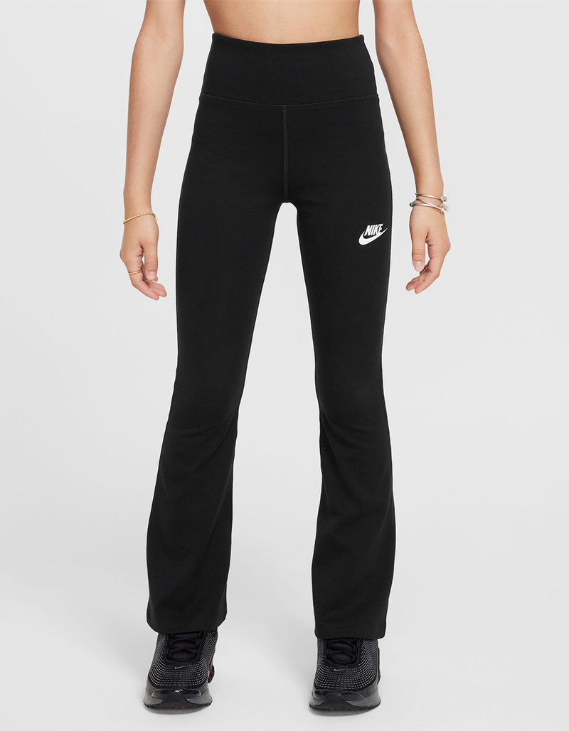 NIKE Sportswear Classic Girls High-Waisted Flared Leggings image number 2