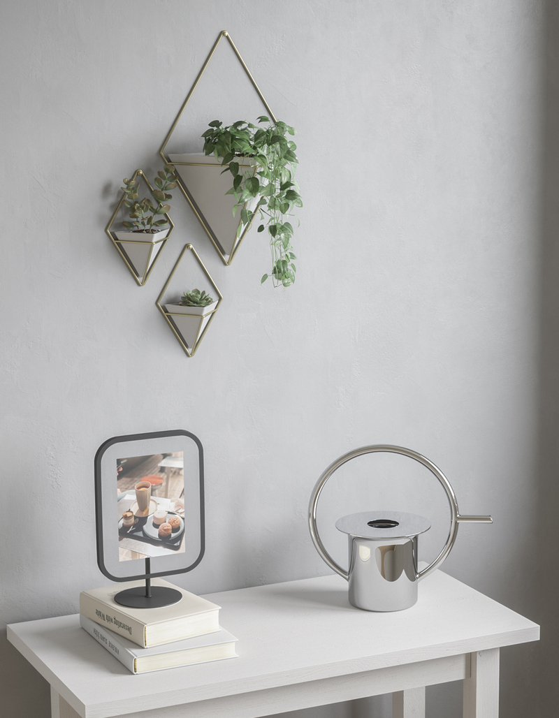 UMBRA Trigg Large Wall Display image number 1